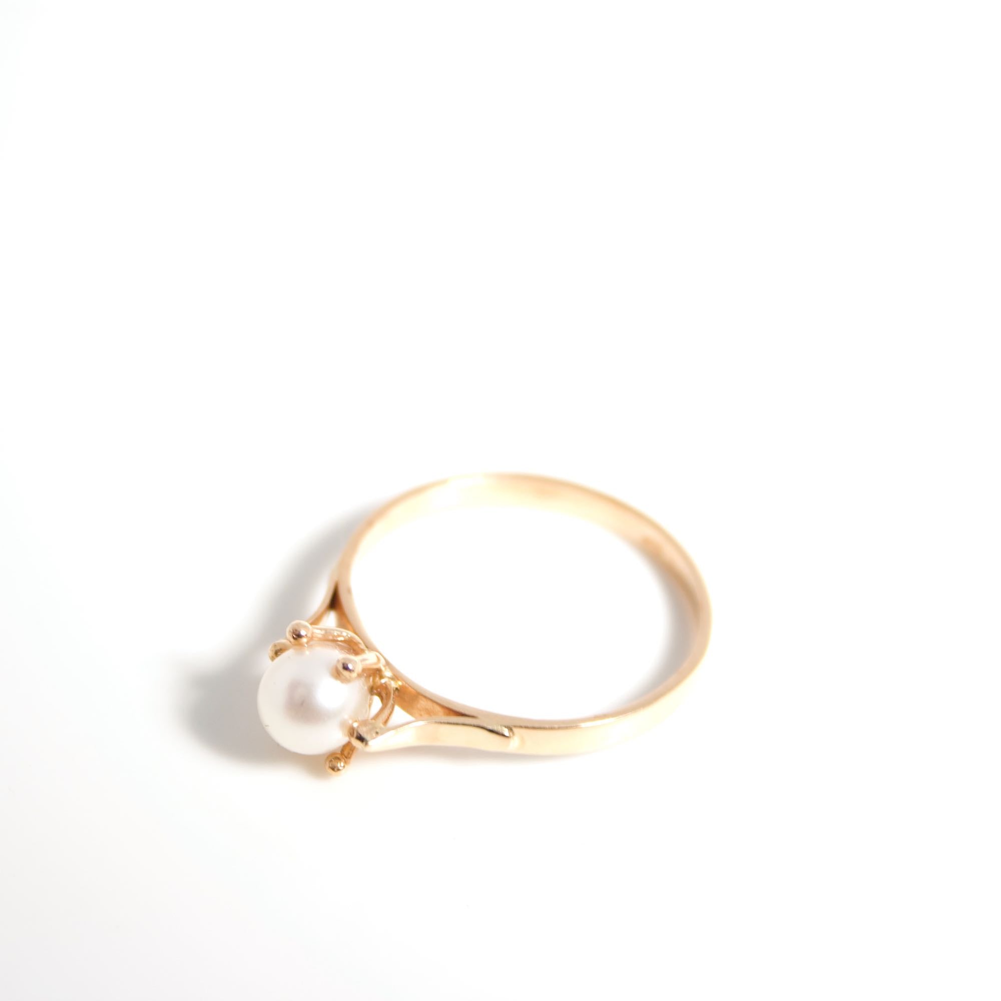Anillo oro rosa y perla