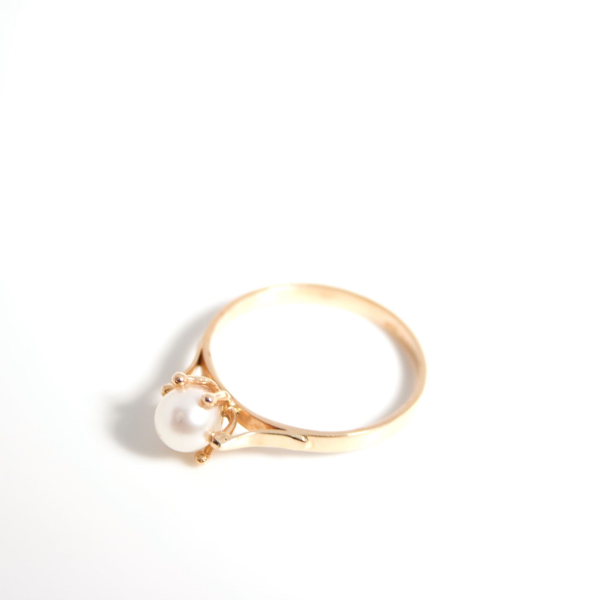 Anillo oro rosa y perla