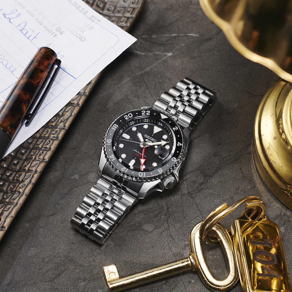 Seiko SSK001 5 Sports SKX Sports Style GMT Series