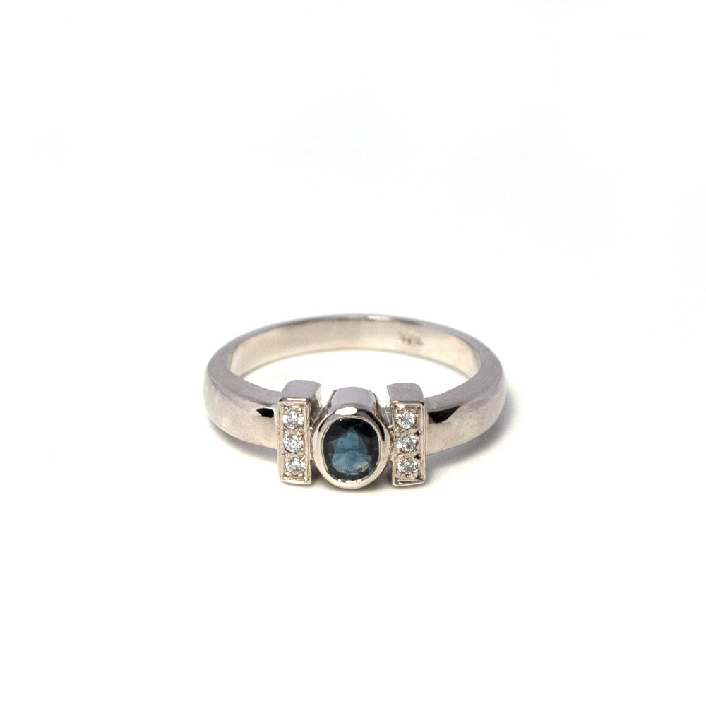 Anillo Oro blanco Zafiro azul