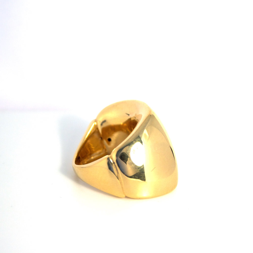 Anillo oro amarillo forming