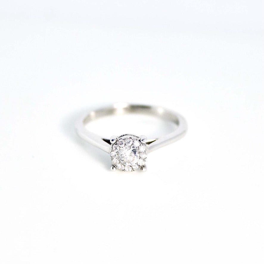 Anillo oro blanco con brillantes