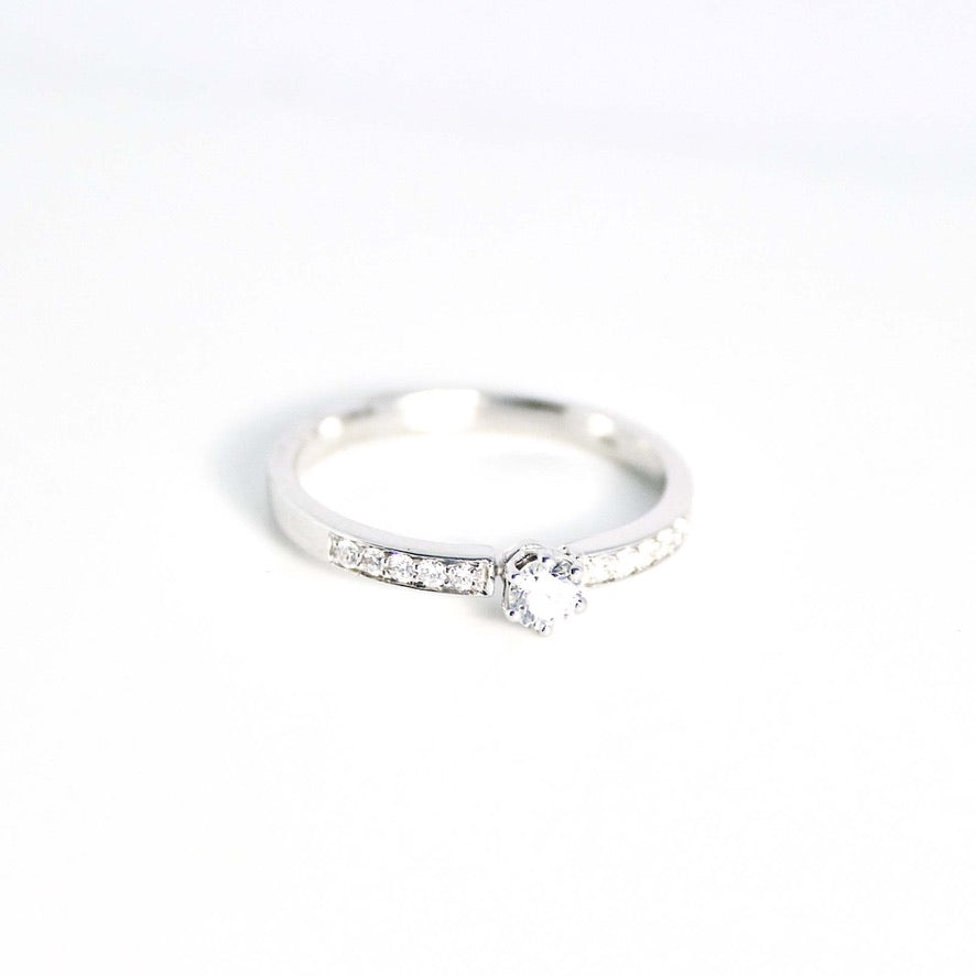 Anillo Oro blanco 10